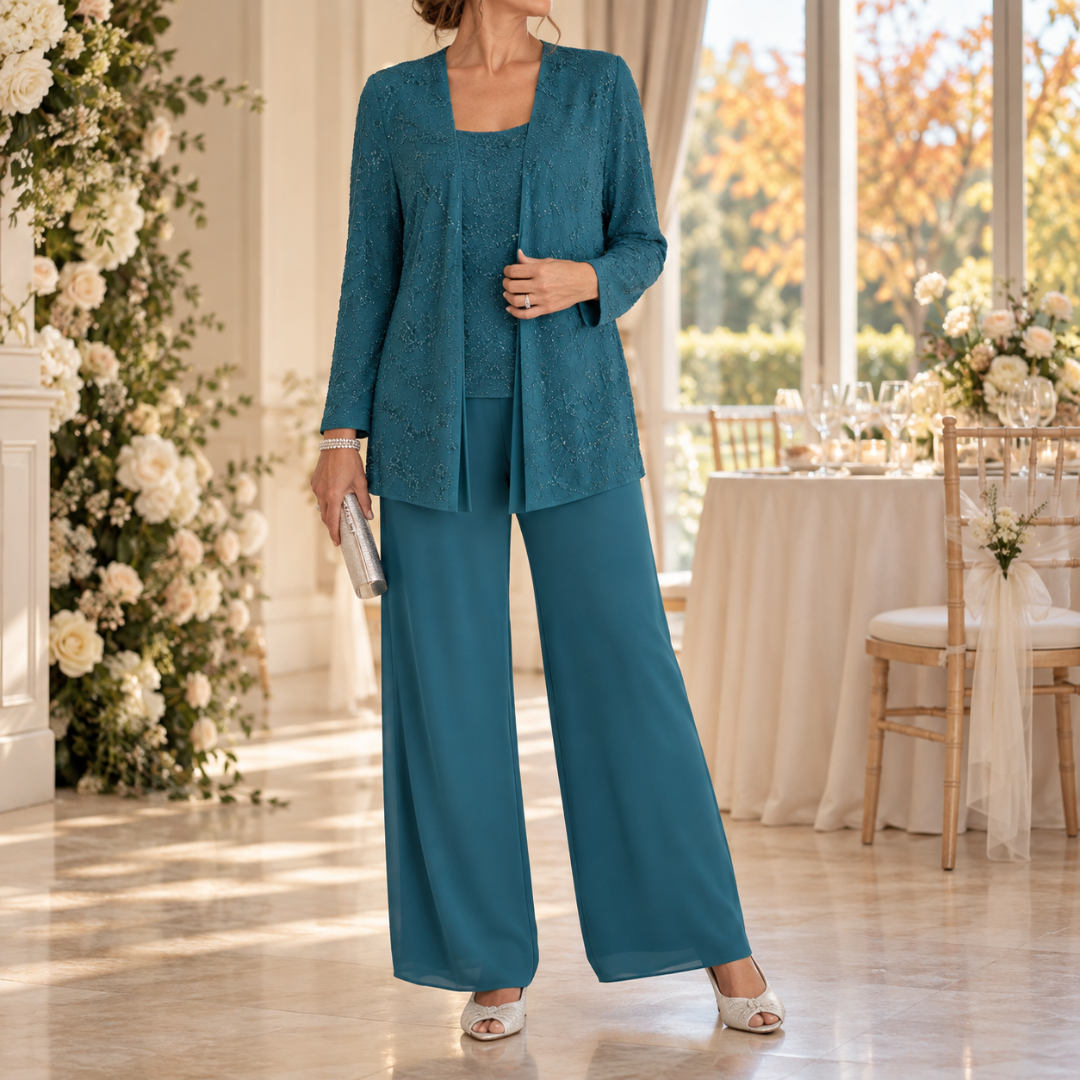 Ensemble vert paon, veste ajourée pailletée et pantalon large assorti