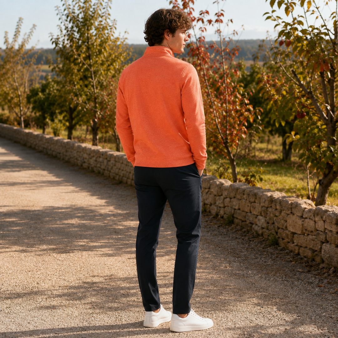 Dos du gilet homme orange chiné avec col montant et bas côtelé