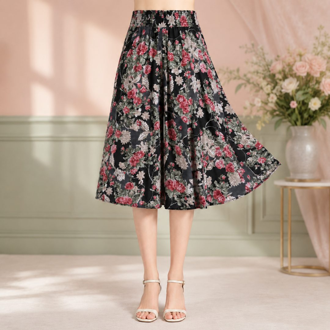 Jupe-culotte noire à roses rouges et feuillage vert, coupe ample évasée