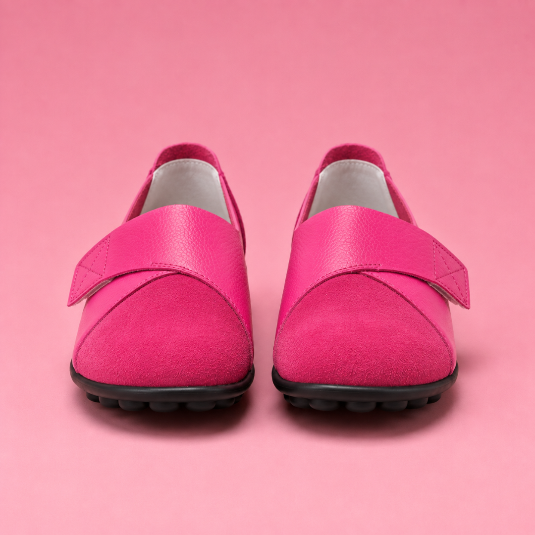 Mocassins femme rose de face, deux bouts ronds et pattes croisées surpiquées en losange