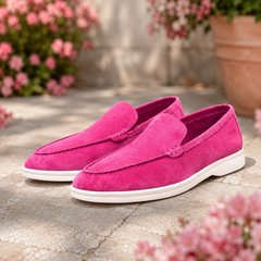 Mocassins homme rose, bout rond effilé et petit nœud décoratif sur l'avant