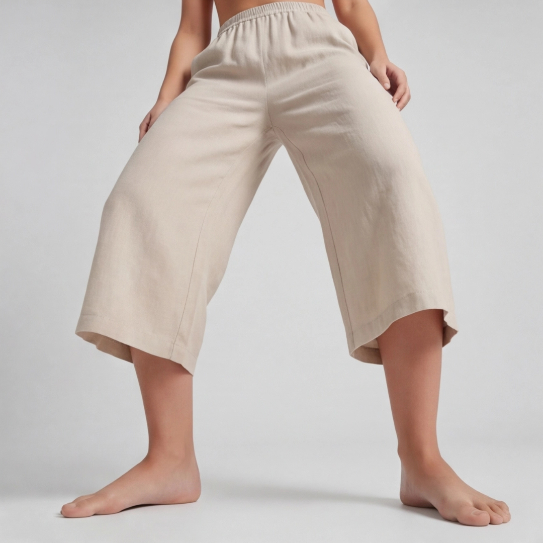 Détail coupe culotte 3/4 pantalon beige vue de côté