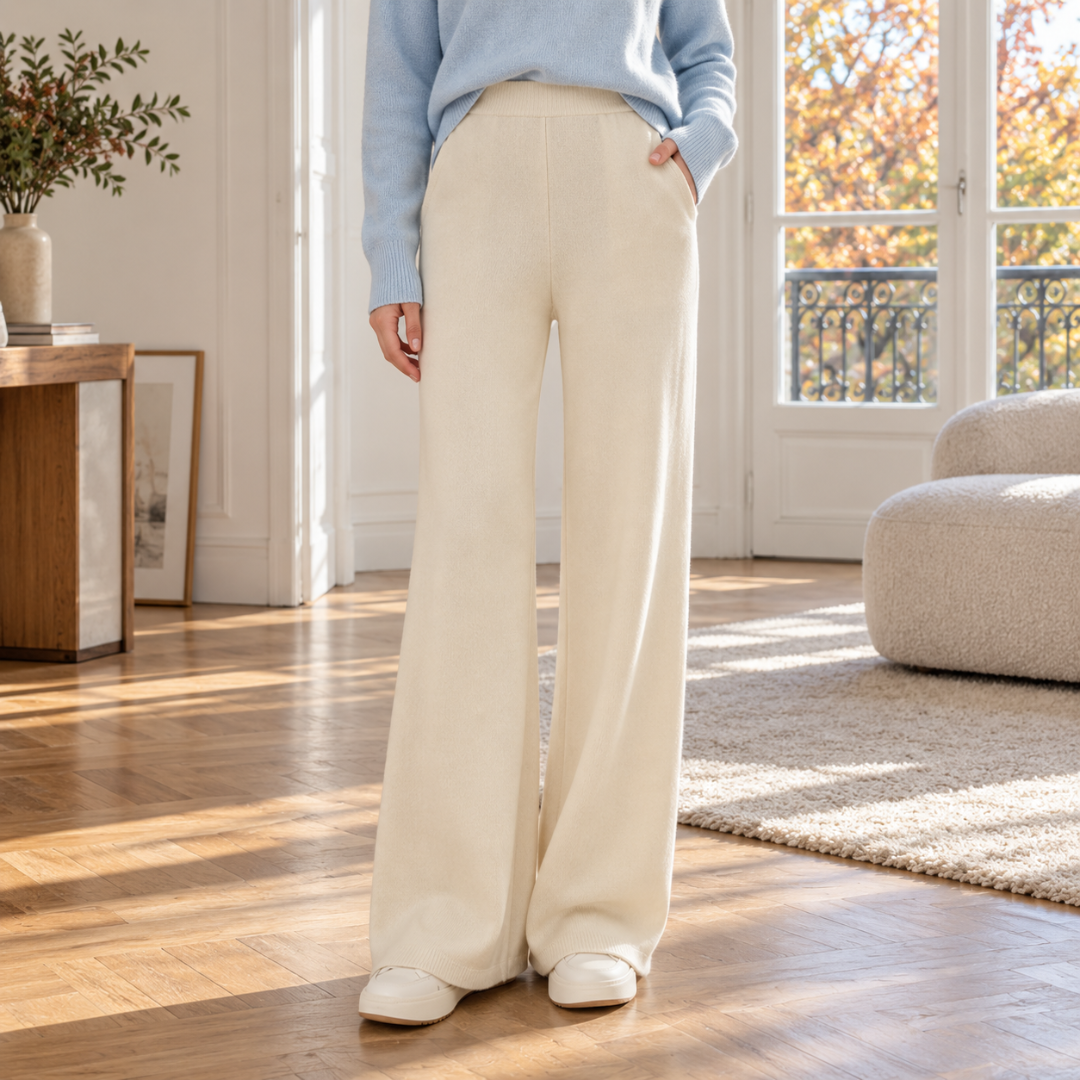 Pantalon femme large crème en maille, taille haute et jambes droites