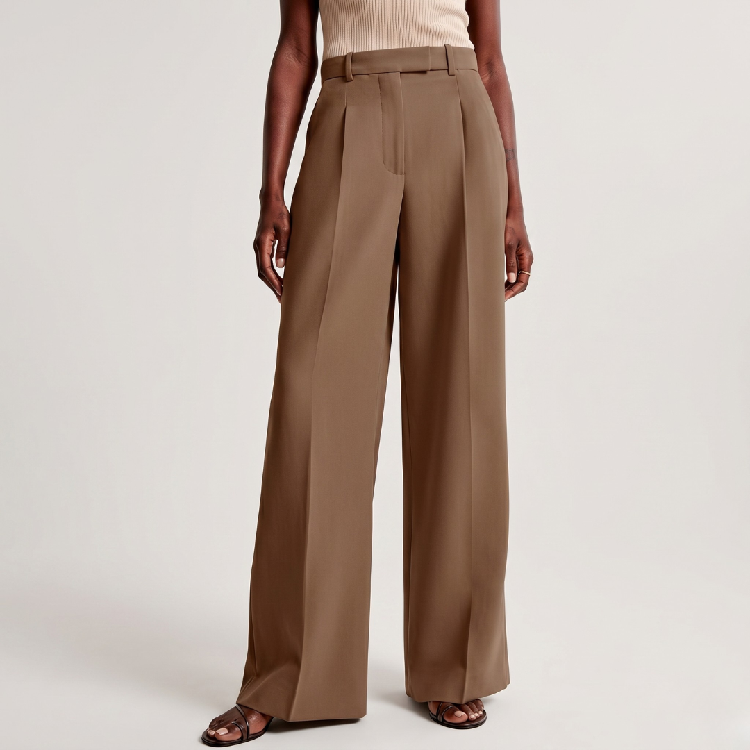 Gros plan ceinture taille haute pantalon camel