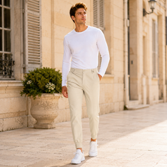 Pantalon jogger beige coupe slim, jambe fuselée et bas resserrés à la cheville