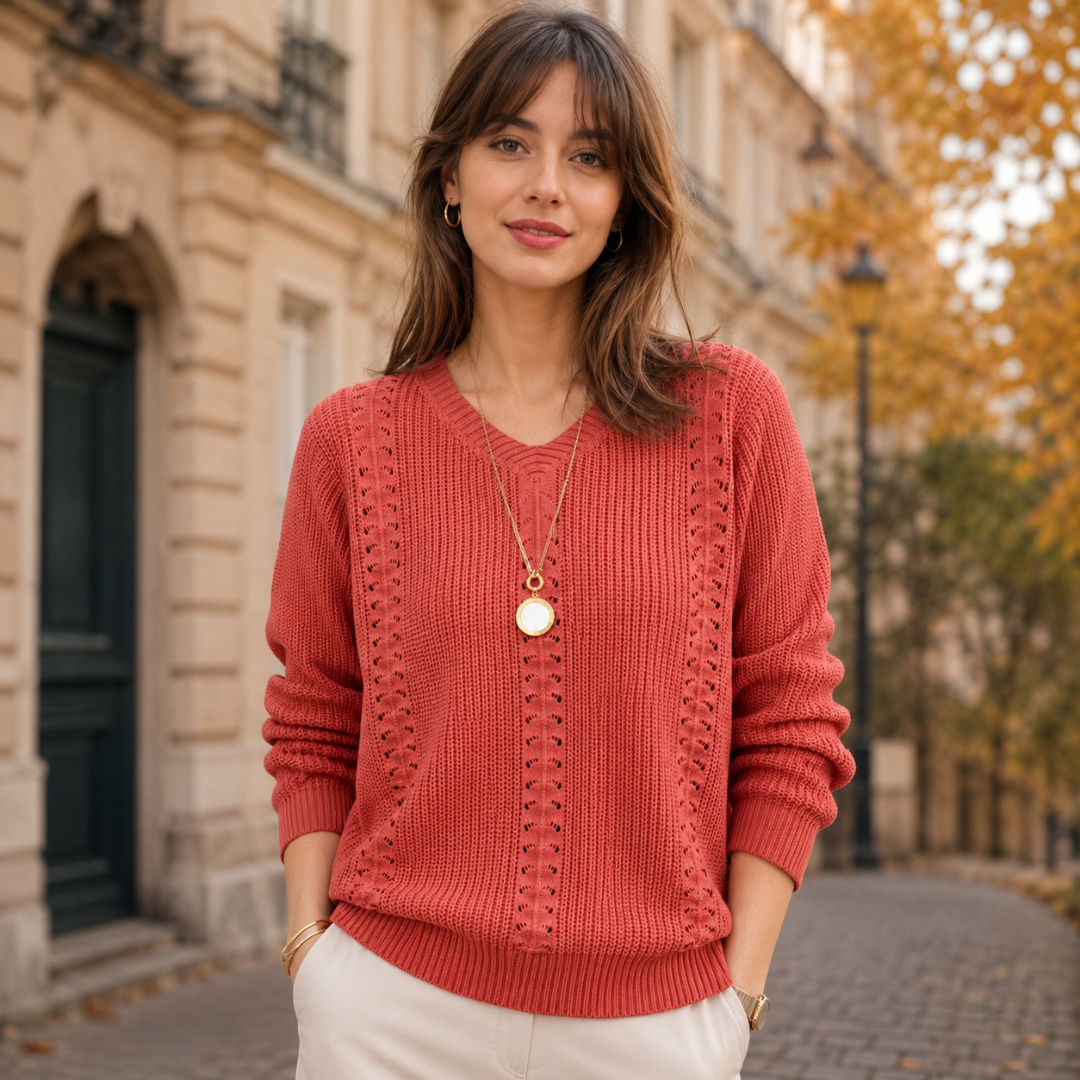 Pull femme rose à col V avec fines rangées ajourées verticales