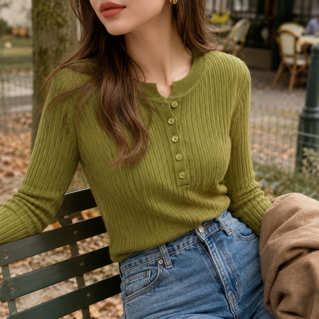 Pull femme vert olive à côtes verticales, boutons ton sur ton au col rond