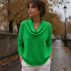 Pull vert vif à col bénitier drapé, manches longues et bas côtelé