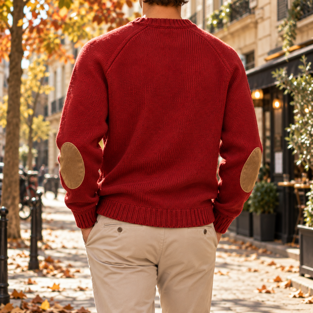 Dos du pull homme rouge avec manches raglan et coudières arrondies