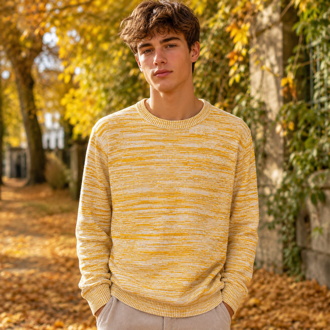 Pull homme jaune chiné à col rond, manches longues et finition côtelée en bas