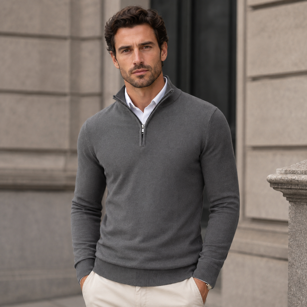 Pull homme gris foncé demi-zip en ville, col montant et poignets côtelés