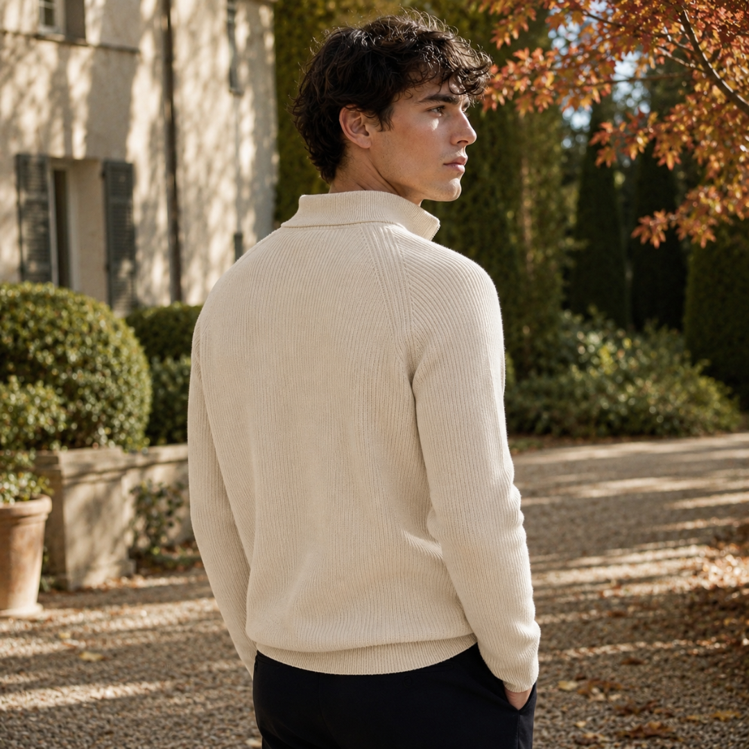 Vue de dos du pull homme crème en maille côtelée avec bas côtelé