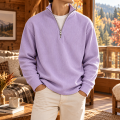 Pull homme lavande à col montant ouvert et fermeture demi-zip côtelée, vue de face