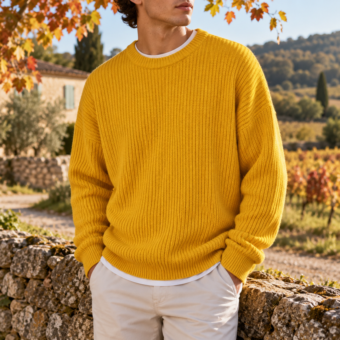 Pull homme jaune en maille côtelée, col rond et base côtelée marquée
