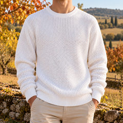 Pull homme blanc en maille gaufrée avec col rond côtelé, vue de face