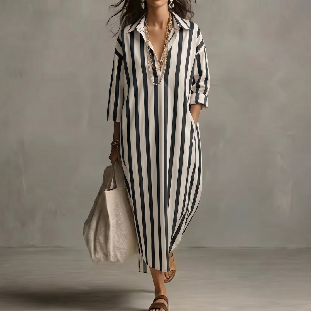 Robe longue rayures noir et blanc oversize vue entière