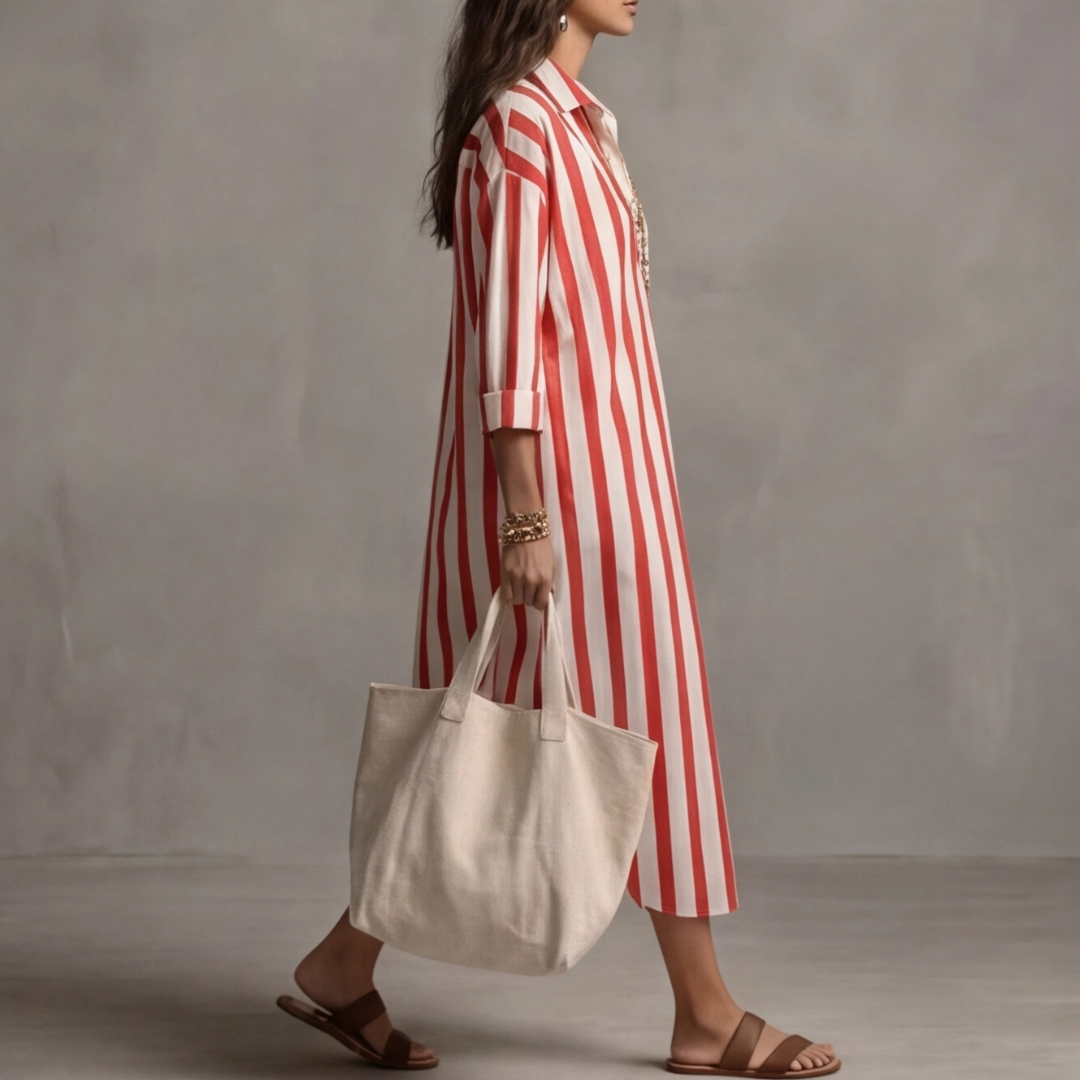 Robe longue rayée rouge et blanc manches 3/4 vue de côté