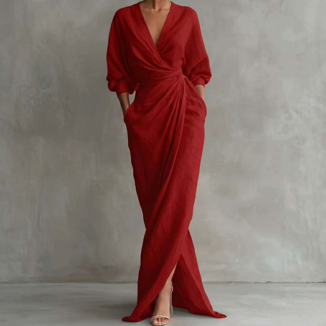 Robe maxi drapée col V en tissu fluide rouge