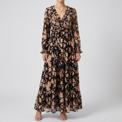 Robe longue bohème marron à fleurs, coupe fluide manches longues