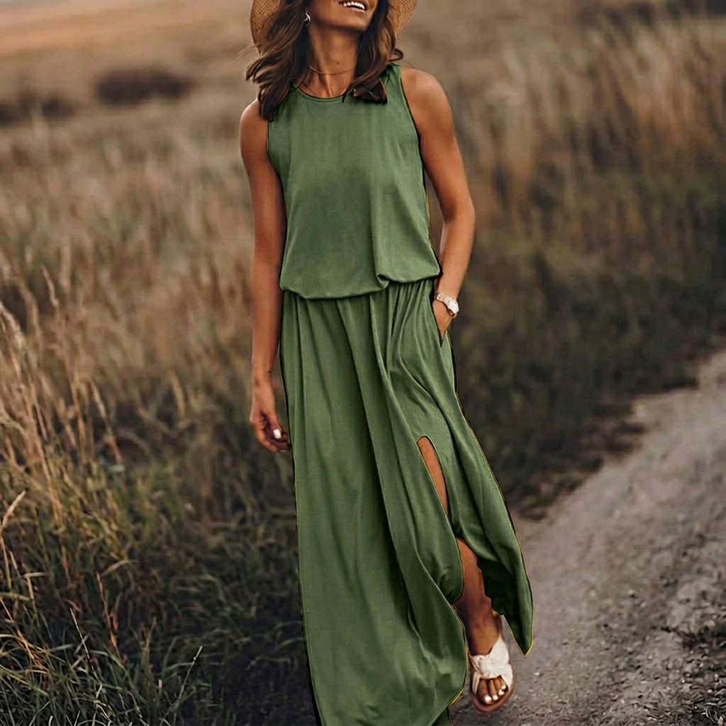 Robe maxi verte, coupe fluide et sans manches, vue de face