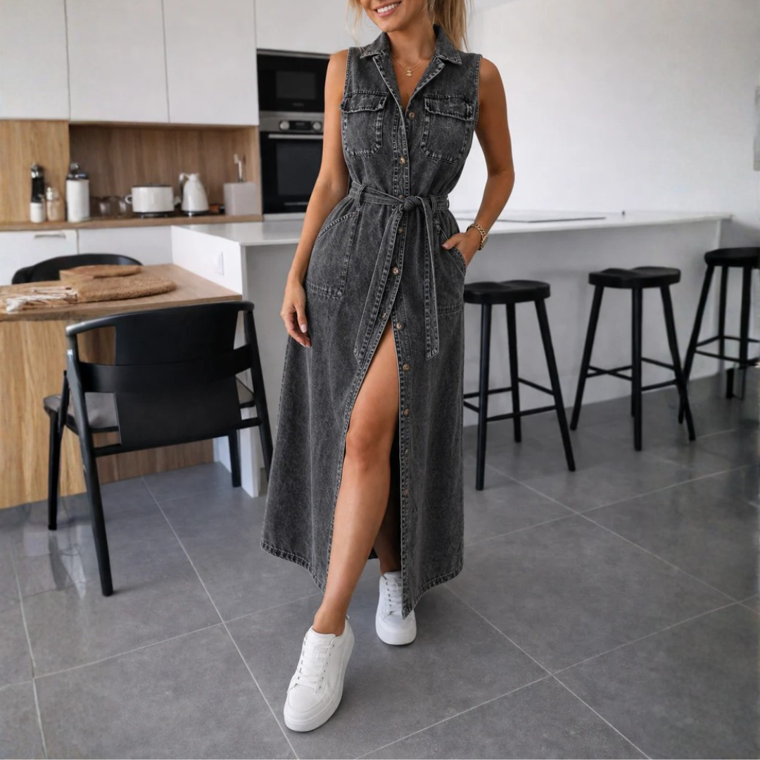 Robe maxi en jean noire sans manches col chemise avec fente