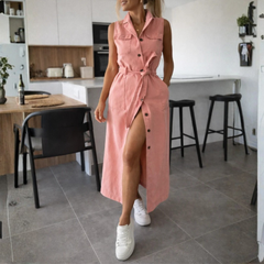 Robe maxi en jean rose boutonnée ceinturée, vue de face