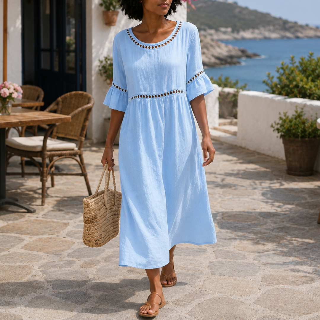 Robe midi femme bleu clair à col rond, manches évasées et détails ajourés à la taille