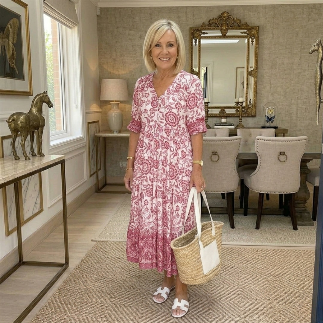 Robe midi florale rose et rouge col V jupe évasée à volants