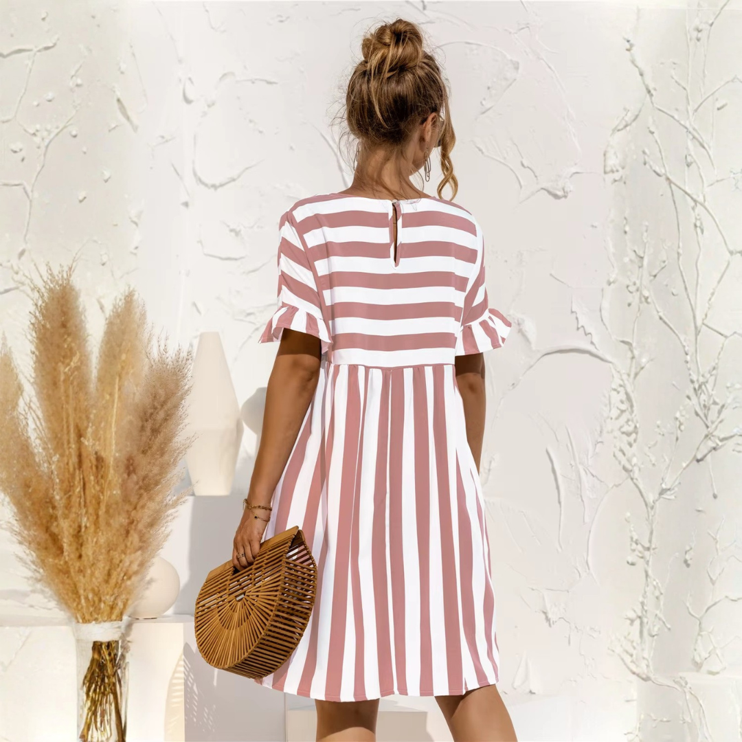 Robe midi rayée rose et blanc détail col rond manches volantées
