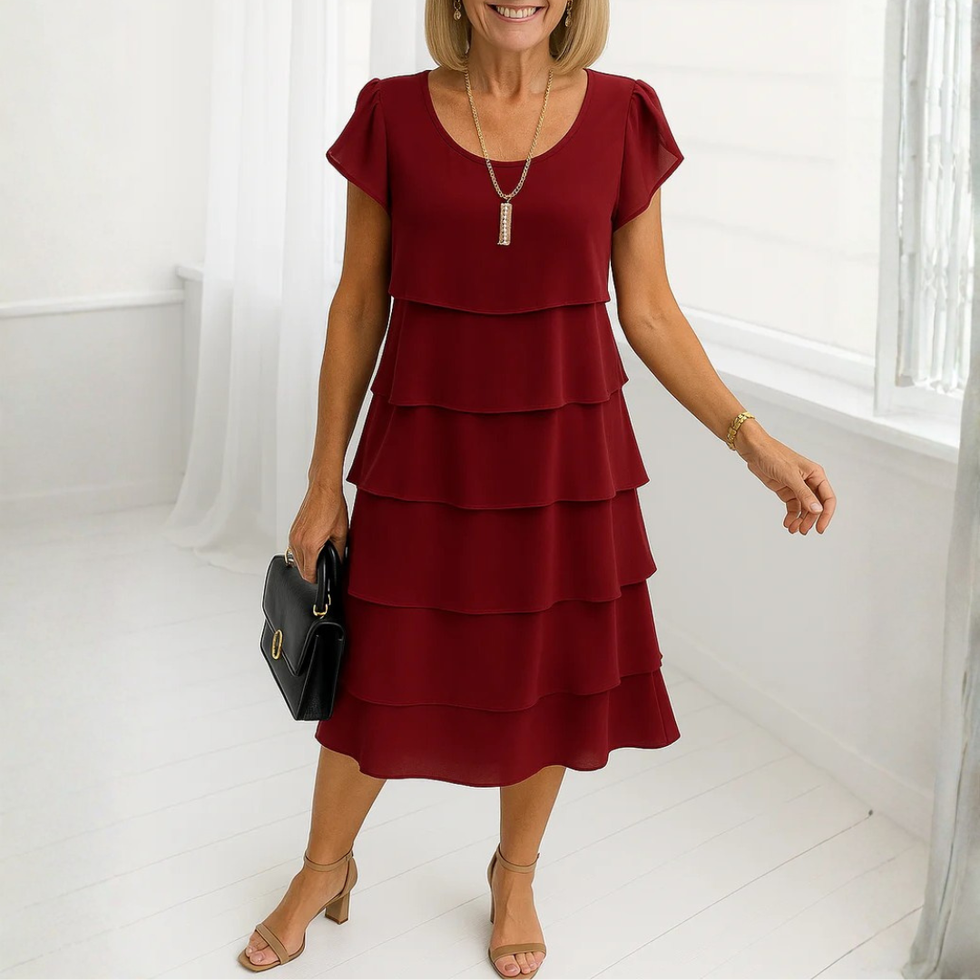 Robe Karen coloris bordeaux à volants étagés, longueur midi