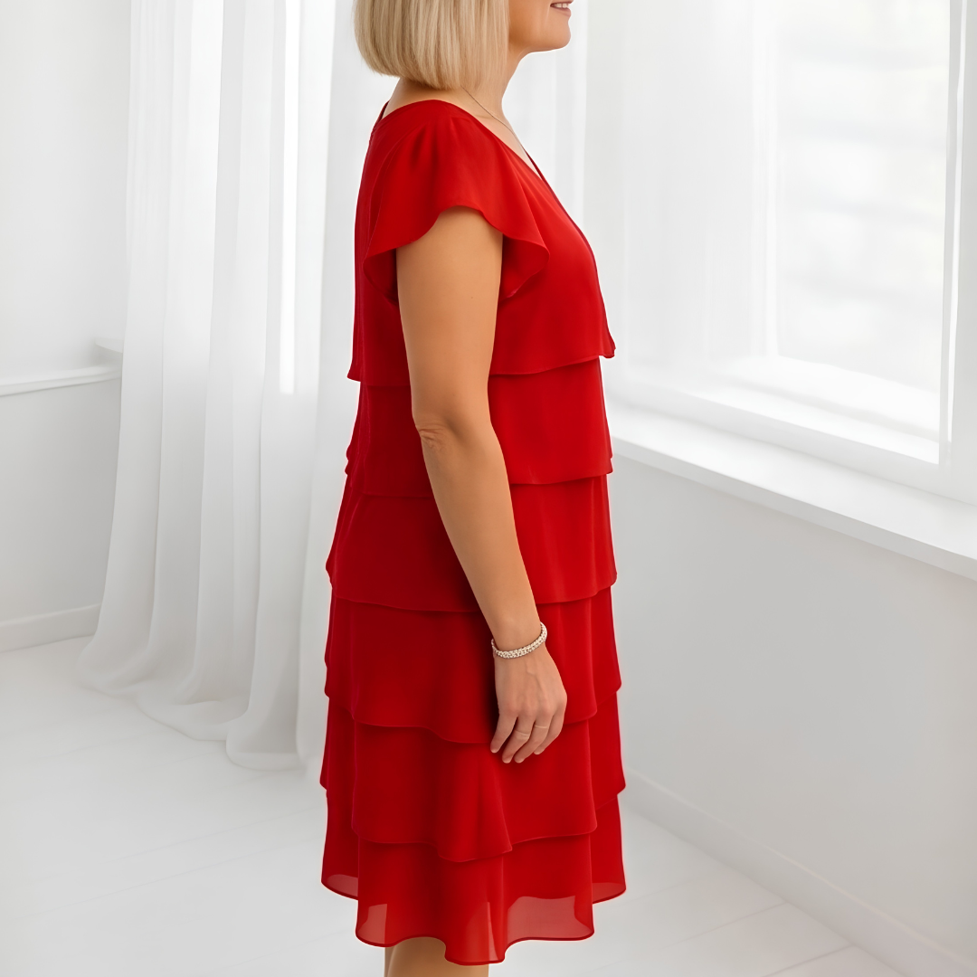 Robe Karen rouge vue de dos, détail des volants étagés