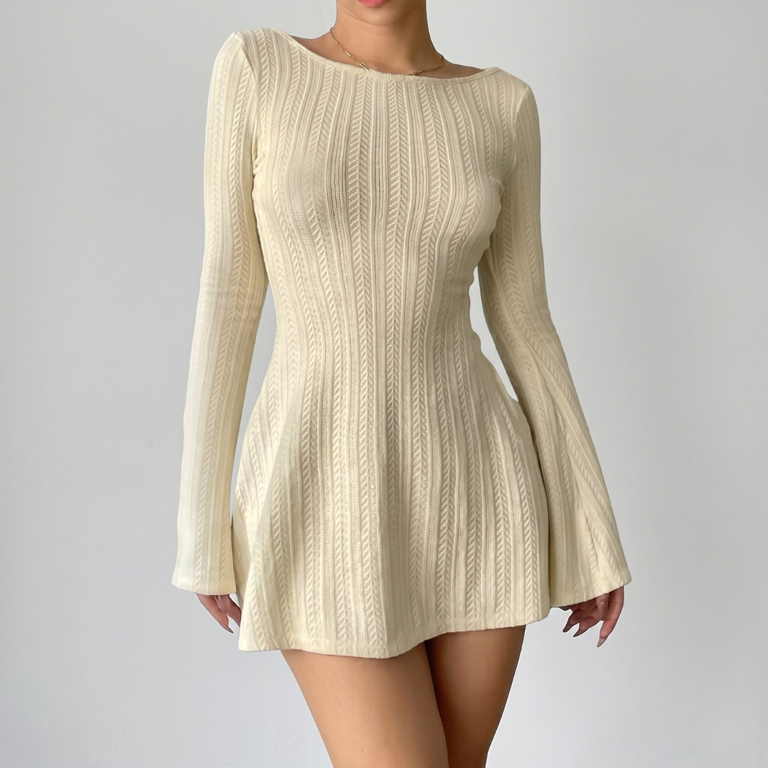 Robe mini maille torsadée crème col bateau vue de face