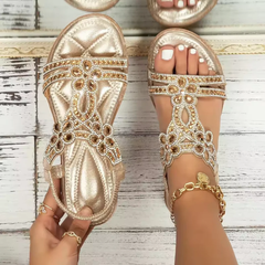 Sandales Odile dorées avec ornements en strass, vue du dessus paire