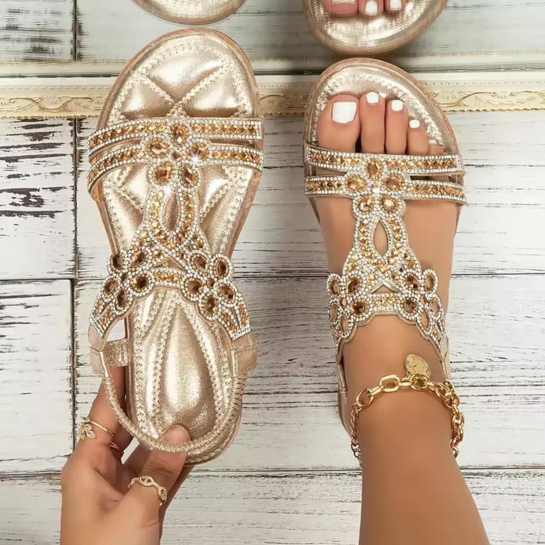 Sandales Odile dorées avec ornements en strass, vue du dessus paire