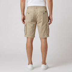 Short cargo kaki homme longueur genou vue de face