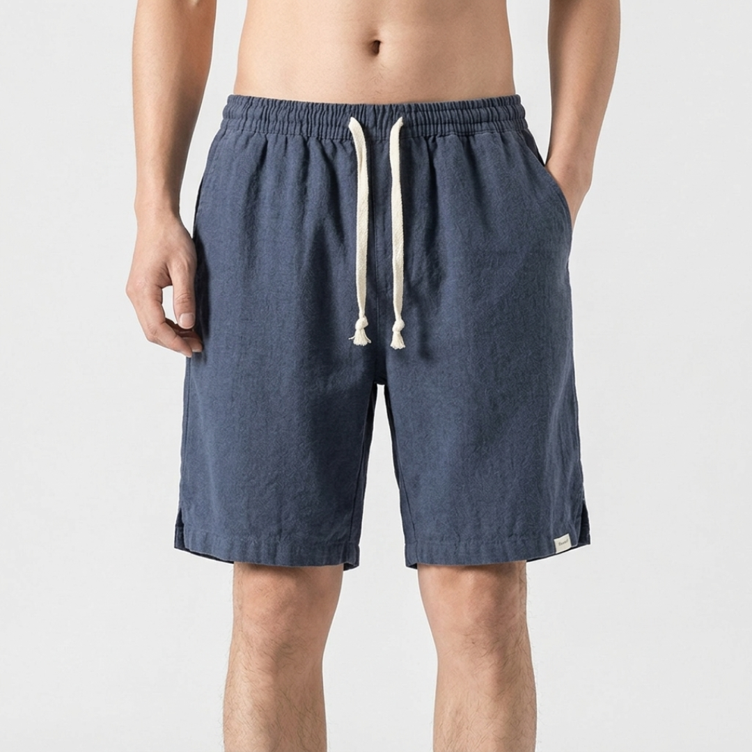 Short homme bleu marine coupe droite vue de face