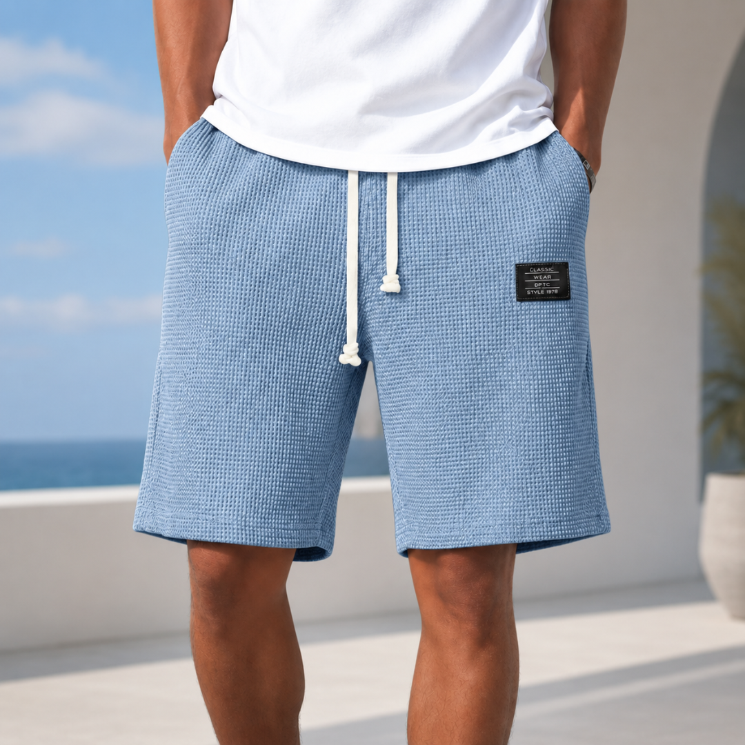 Short homme gaufré bleu clair coupe bermuda mi-cuisses