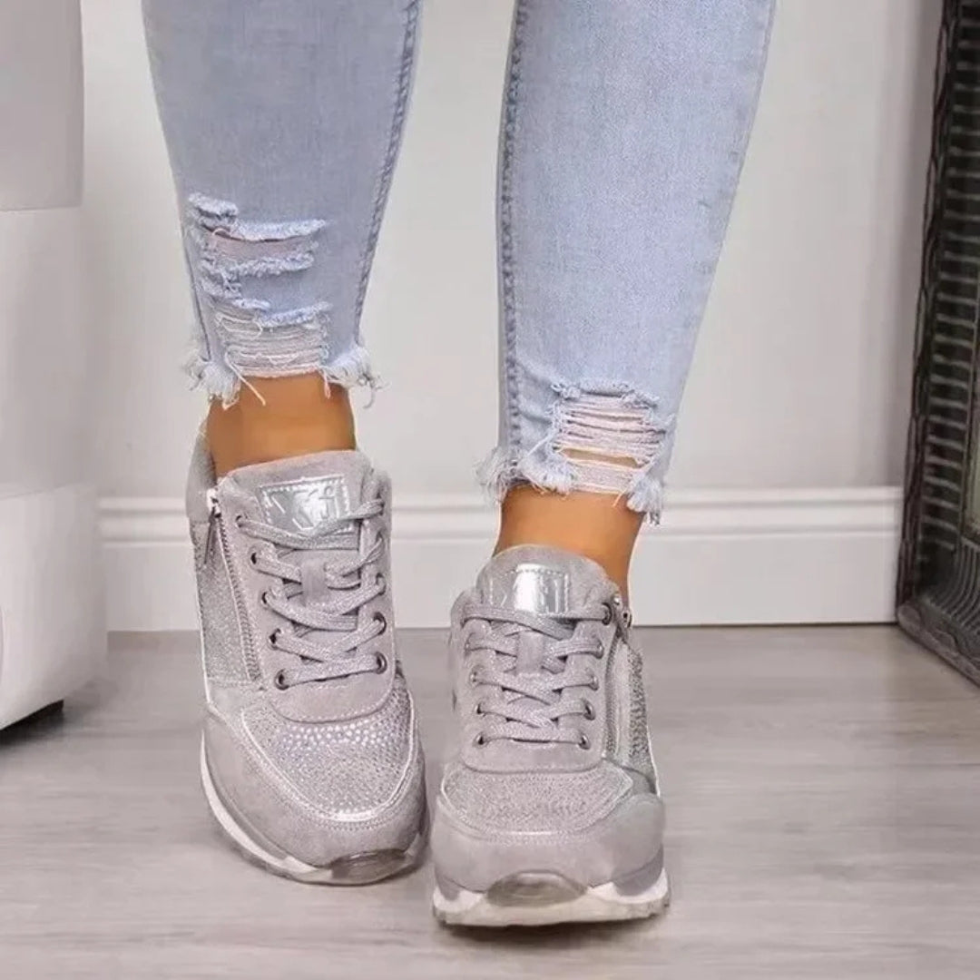 Sneakers femme compensées doré gris avec lacets assortis, vue de face