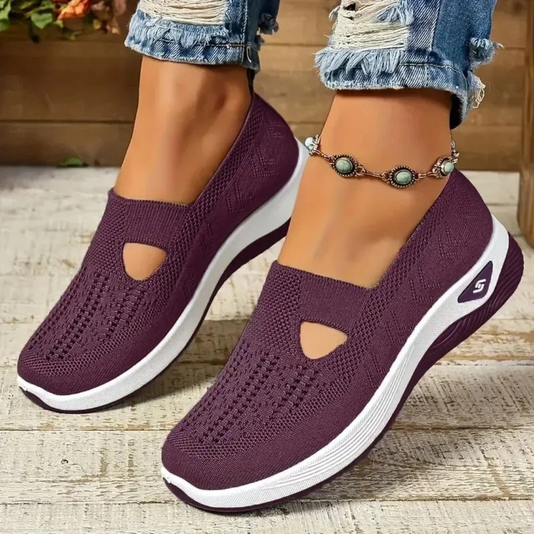 Sneakers femme slip-on tricot ajouré coloris violet vue de face