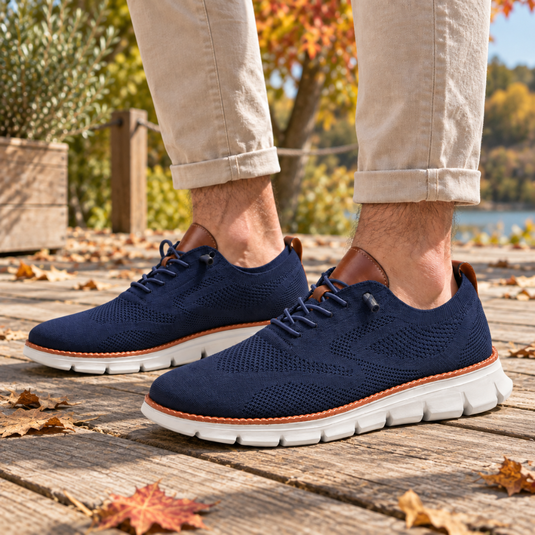 Sneakers homme bleu marine à lacets, liseré cousu et semelle blanche