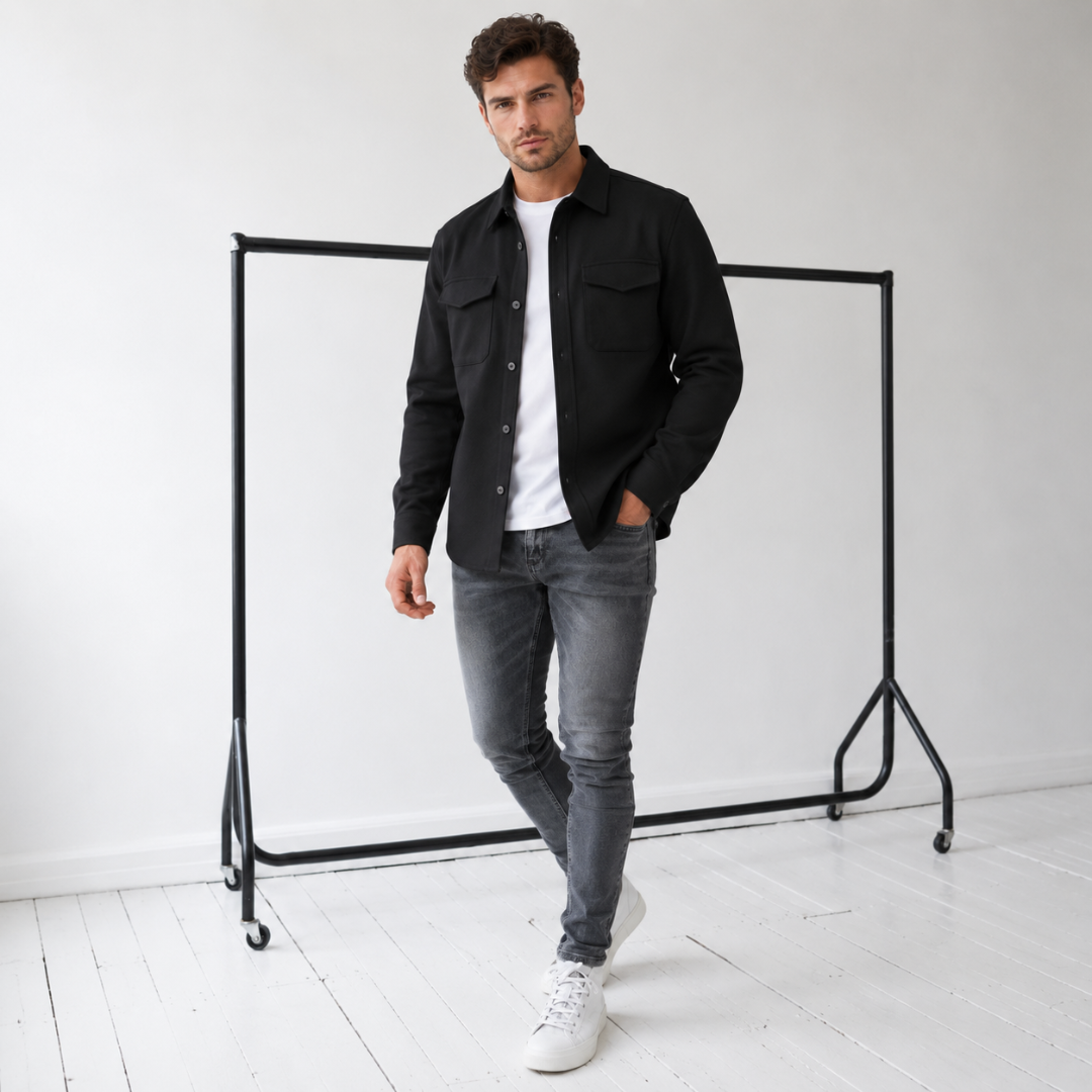 Surchemise noire manches longues, boutonnage frontal et col chemise structuré