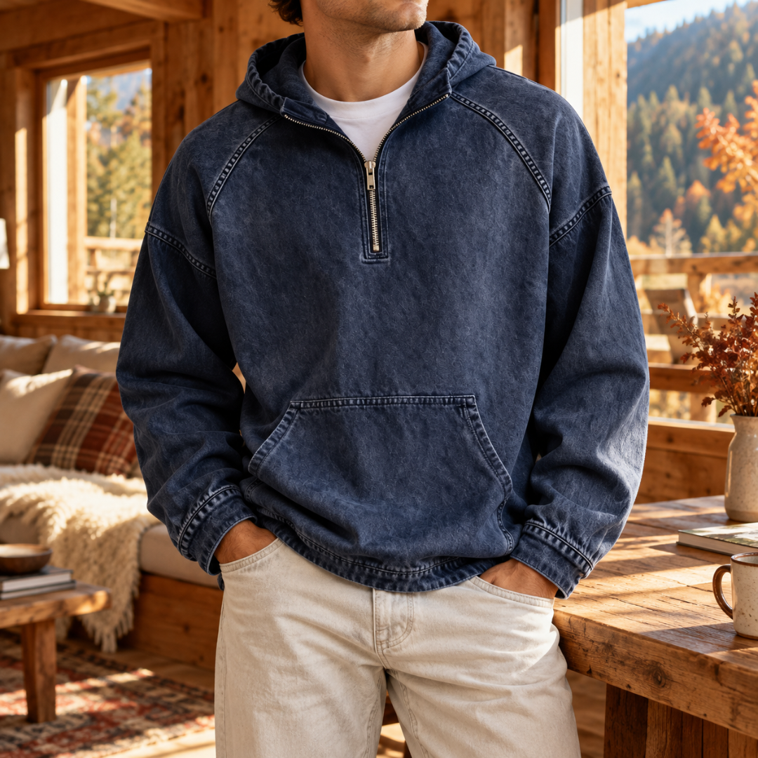 Sweat à capuche homme bleu marine délavé, demi-zip doré et poche kangourou