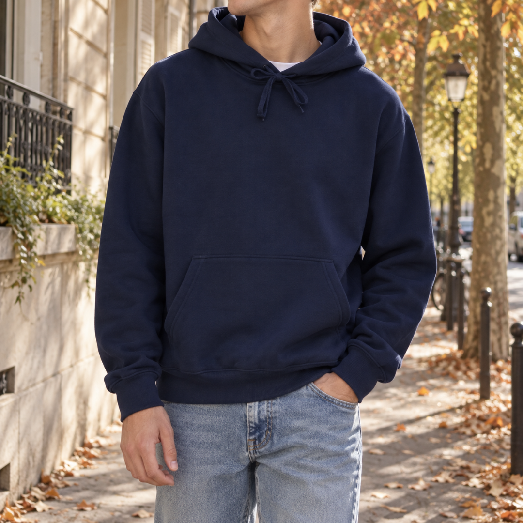 Sweat à capuche homme bleu marine avec capuche ample et poche kangourou