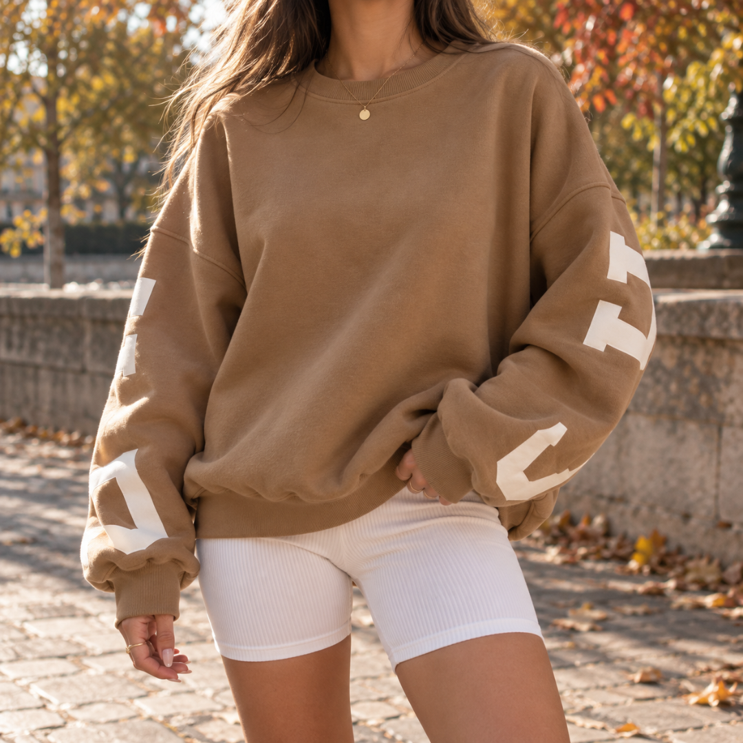 Sweat femme café à manches longues et imprimé lettres blanches, base côtes