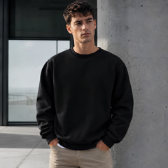 Sweat homme noir à manches longues, col rond côtelé et finition côtelée