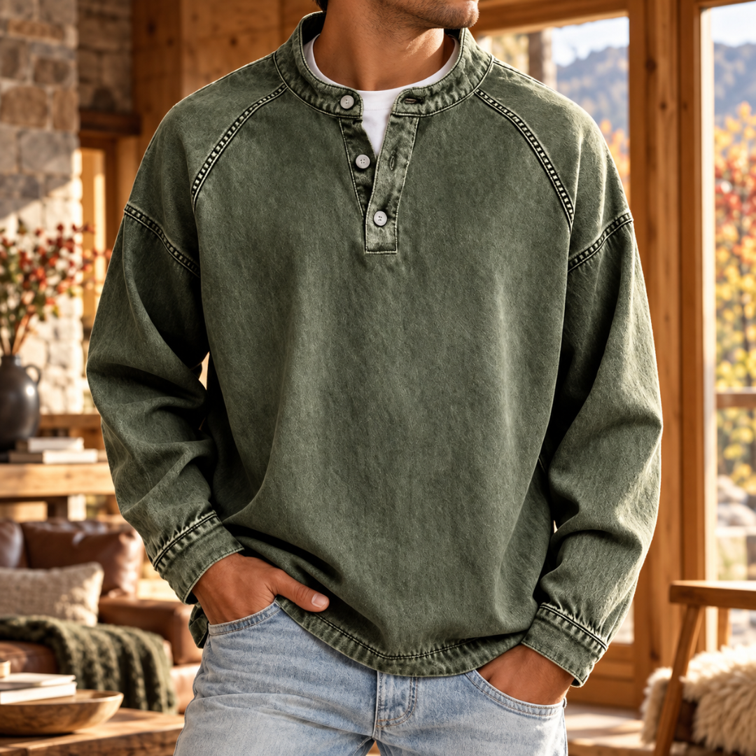 Sweat homme olive délavé à col tunisien, surpiqûres apparentes sur les épaules