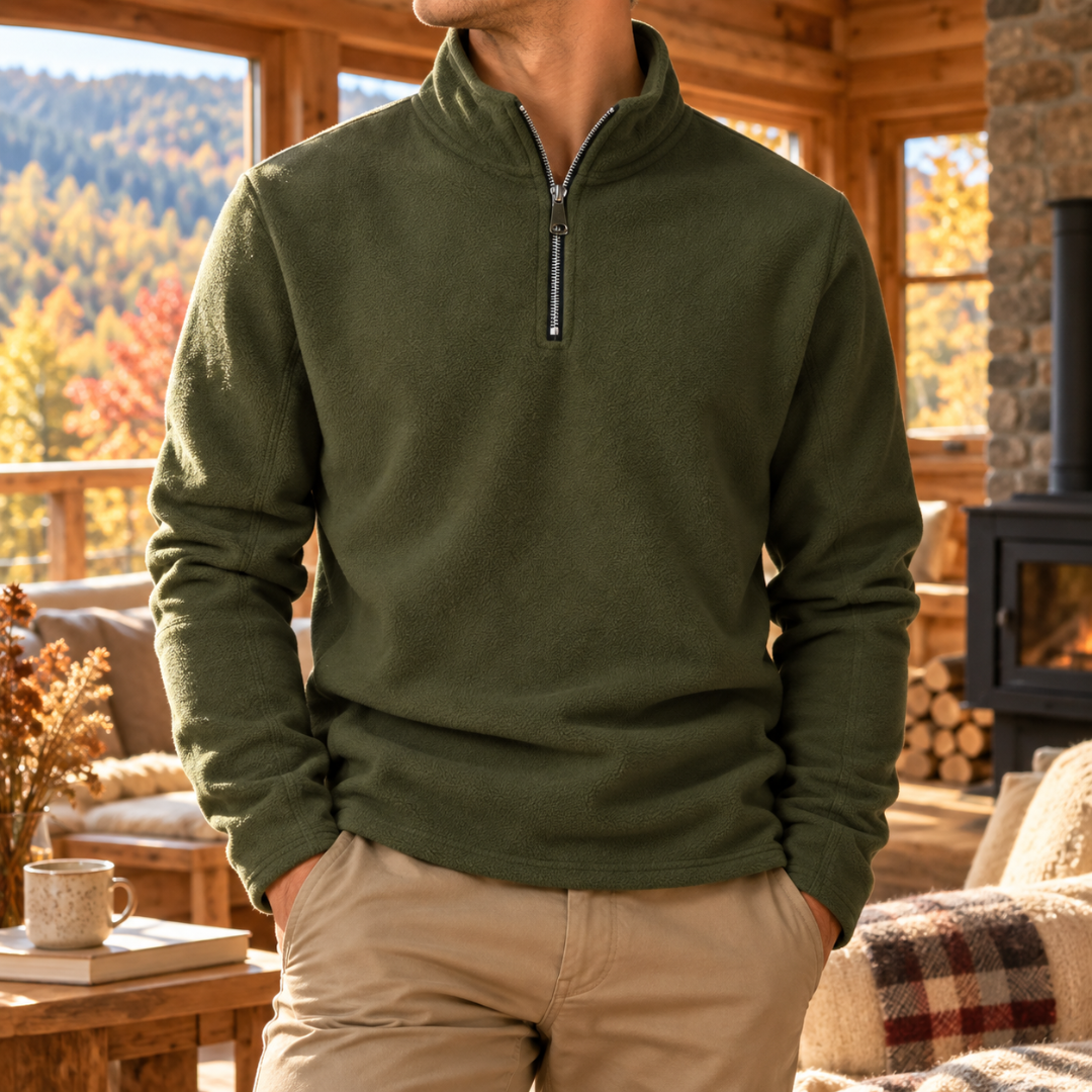 Sweat homme vert olive à demi-zip argenté, surpiqûres visibles aux épaules