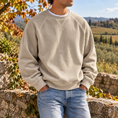 Sweat homme beige en velours côtelé avec surpiqûre en V à l'encolure
