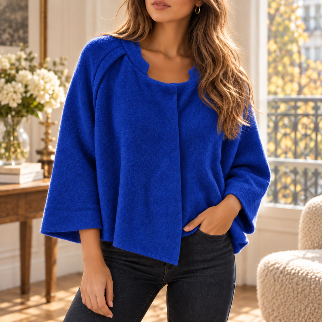 Veste femme courte bleu foncé vif, ouverture sans bouton et coupe courte
