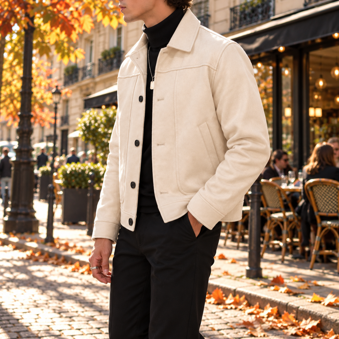 Veste homme abricot ouverte de trois quarts, poche plaquée arrondie visible